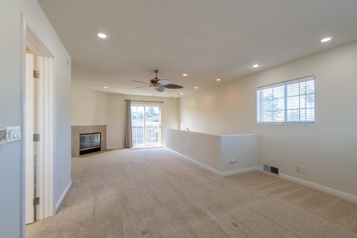 Detail Gallery Image 17 of 28 For 140 John St, Monterey,  CA 93940 - 3 Beds | 2 Baths