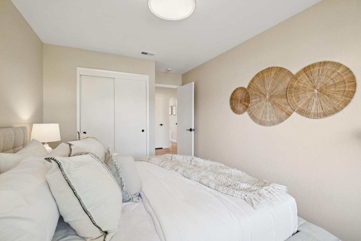 Detail Gallery Image 31 of 52 For 1133 Clydebank Ct, Sunnyvale,  CA 94087 - 4 Beds | 3 Baths