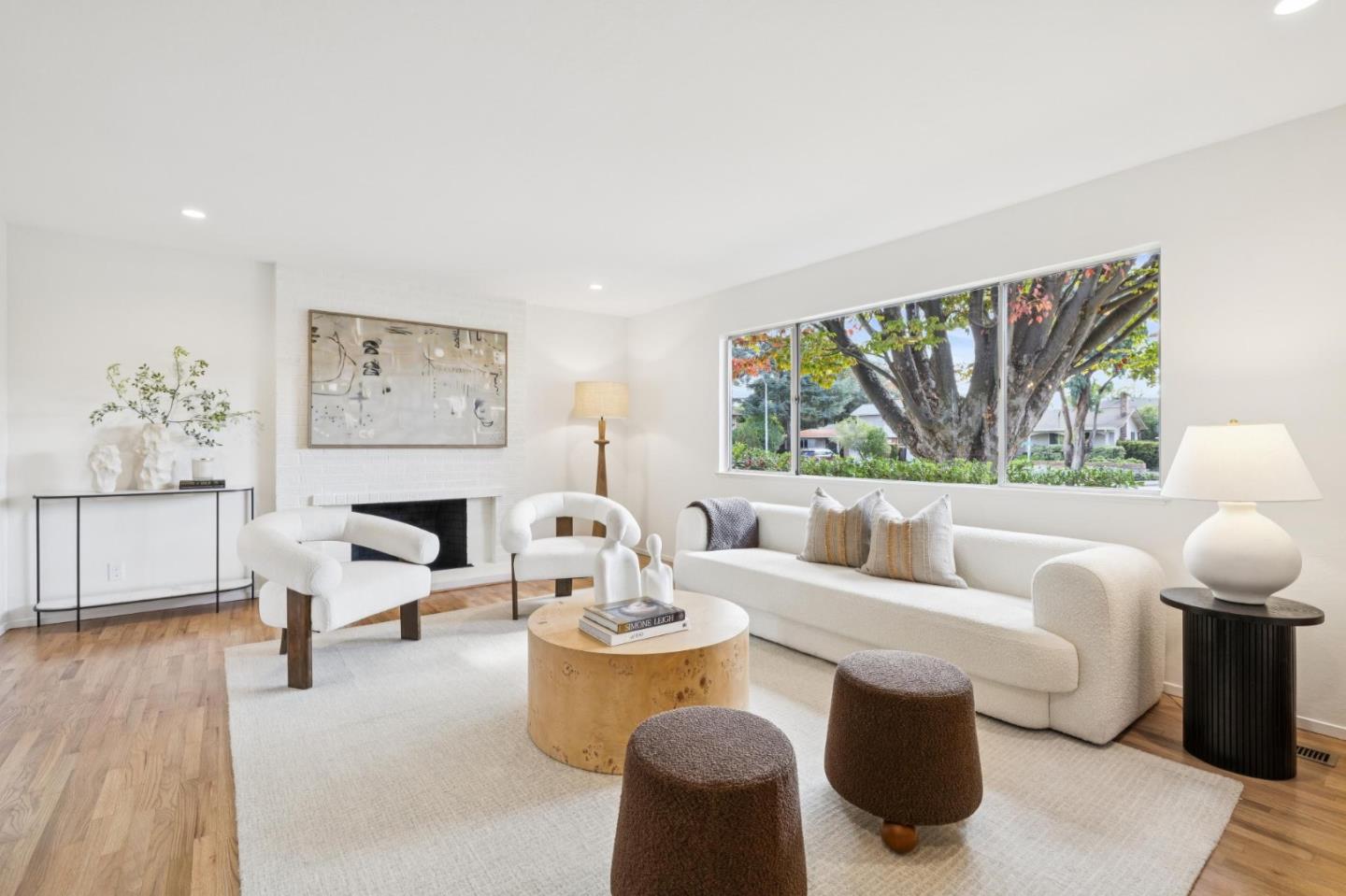 Detail Gallery Image 6 of 52 For 1133 Clydebank Ct, Sunnyvale,  CA 94087 - 4 Beds | 3 Baths