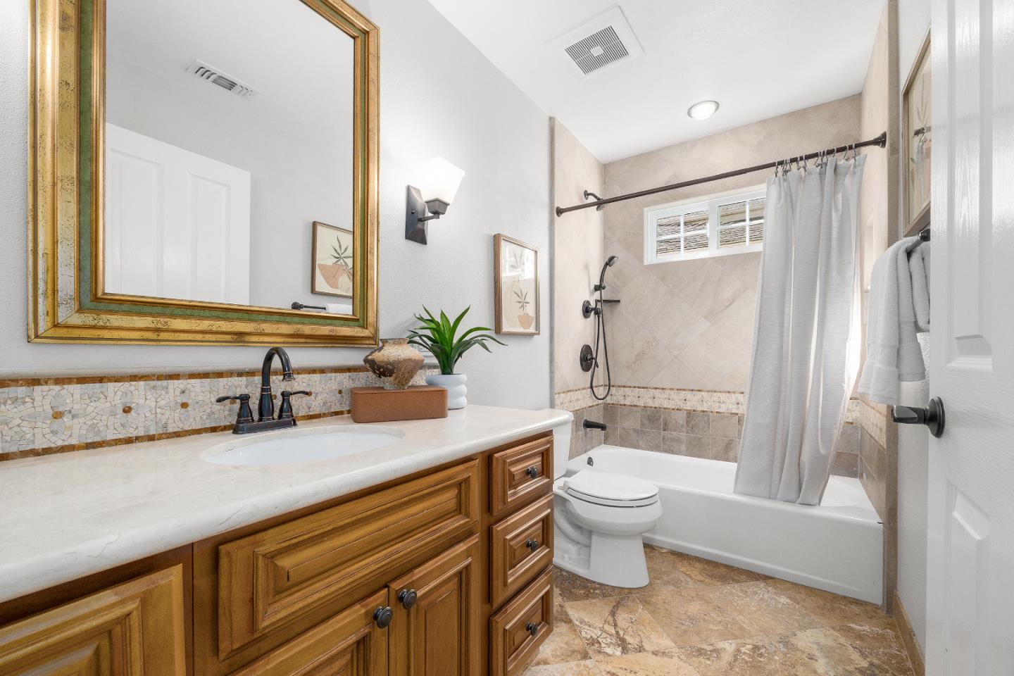 Detail Gallery Image 30 of 45 For 5 Tuscany Ct, Scotts Valley,  CA 95066 - 3 Beds | 2/1 Baths