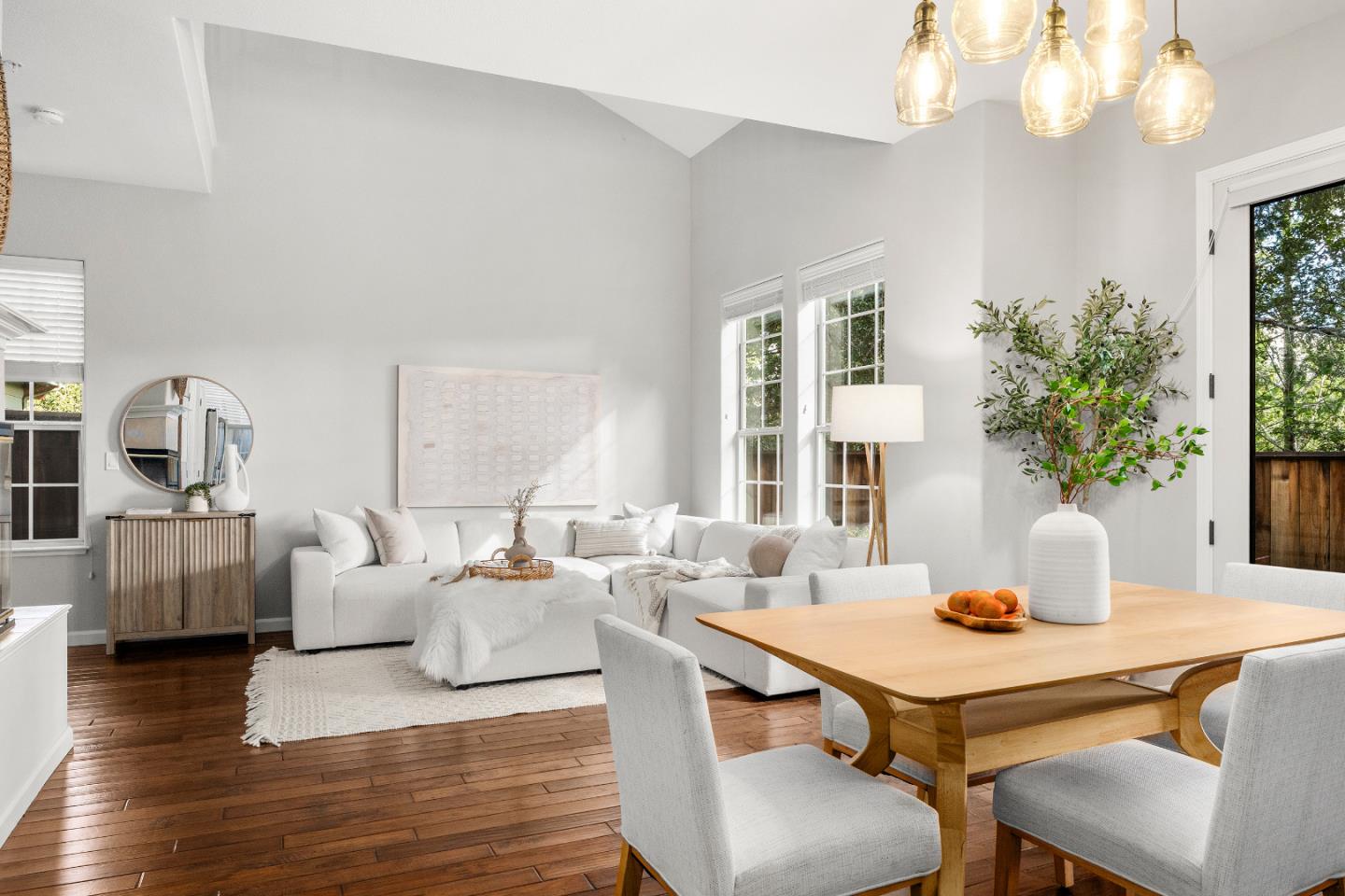 Detail Gallery Image 9 of 45 For 5 Tuscany Ct, Scotts Valley,  CA 95066 - 3 Beds | 2/1 Baths