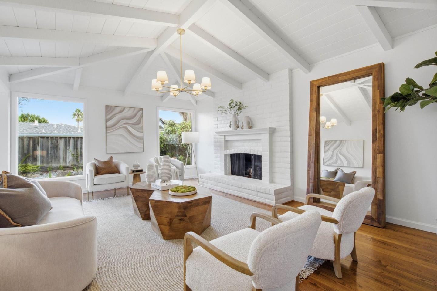 Detail Gallery Image 17 of 46 For 2619 Lindentree Ln, Santa Clara,  CA 95051 - 4 Beds | 2/1 Baths