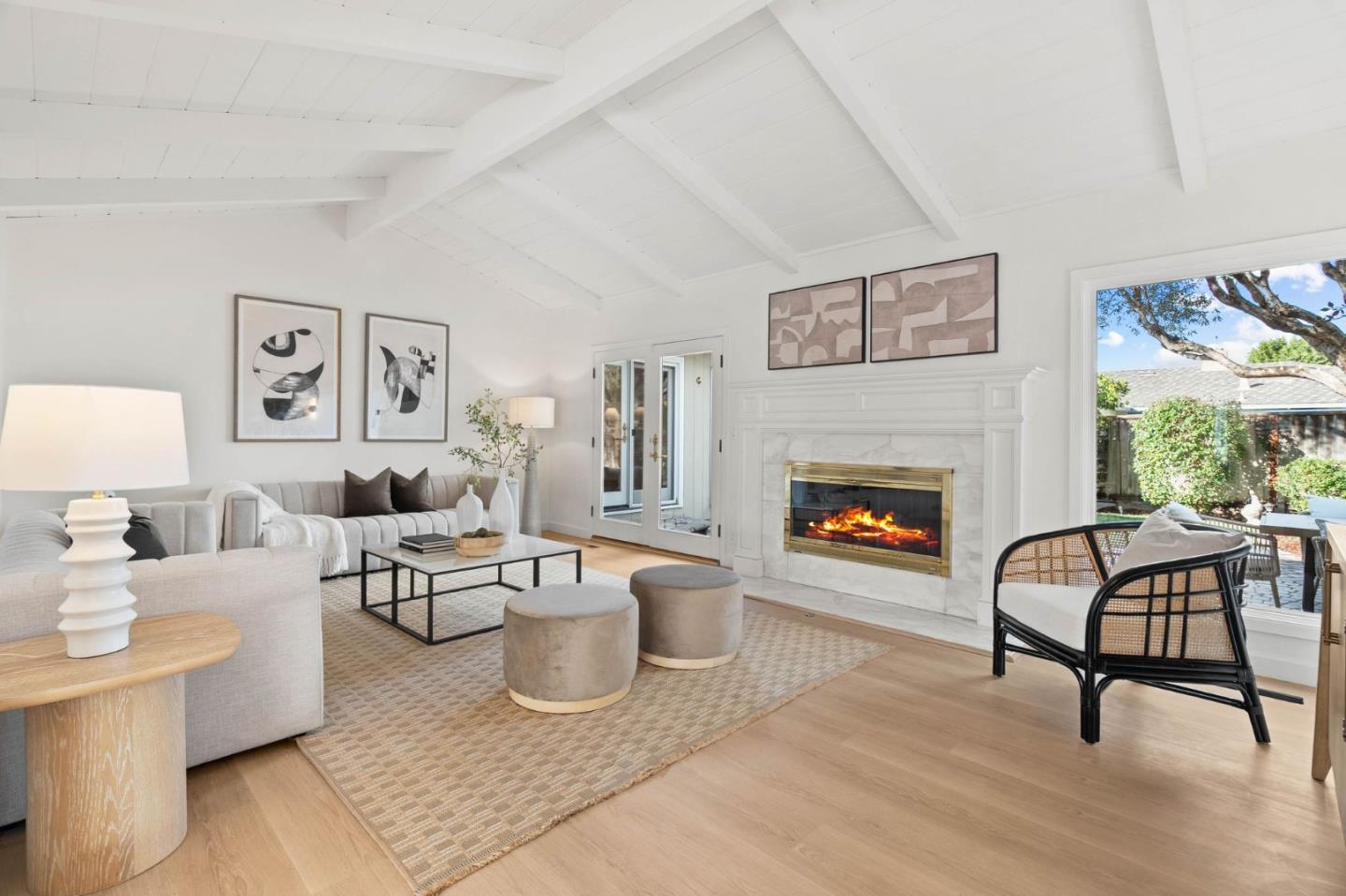 Detail Gallery Image 5 of 46 For 2619 Lindentree Ln, Santa Clara,  CA 95051 - 4 Beds | 2/1 Baths