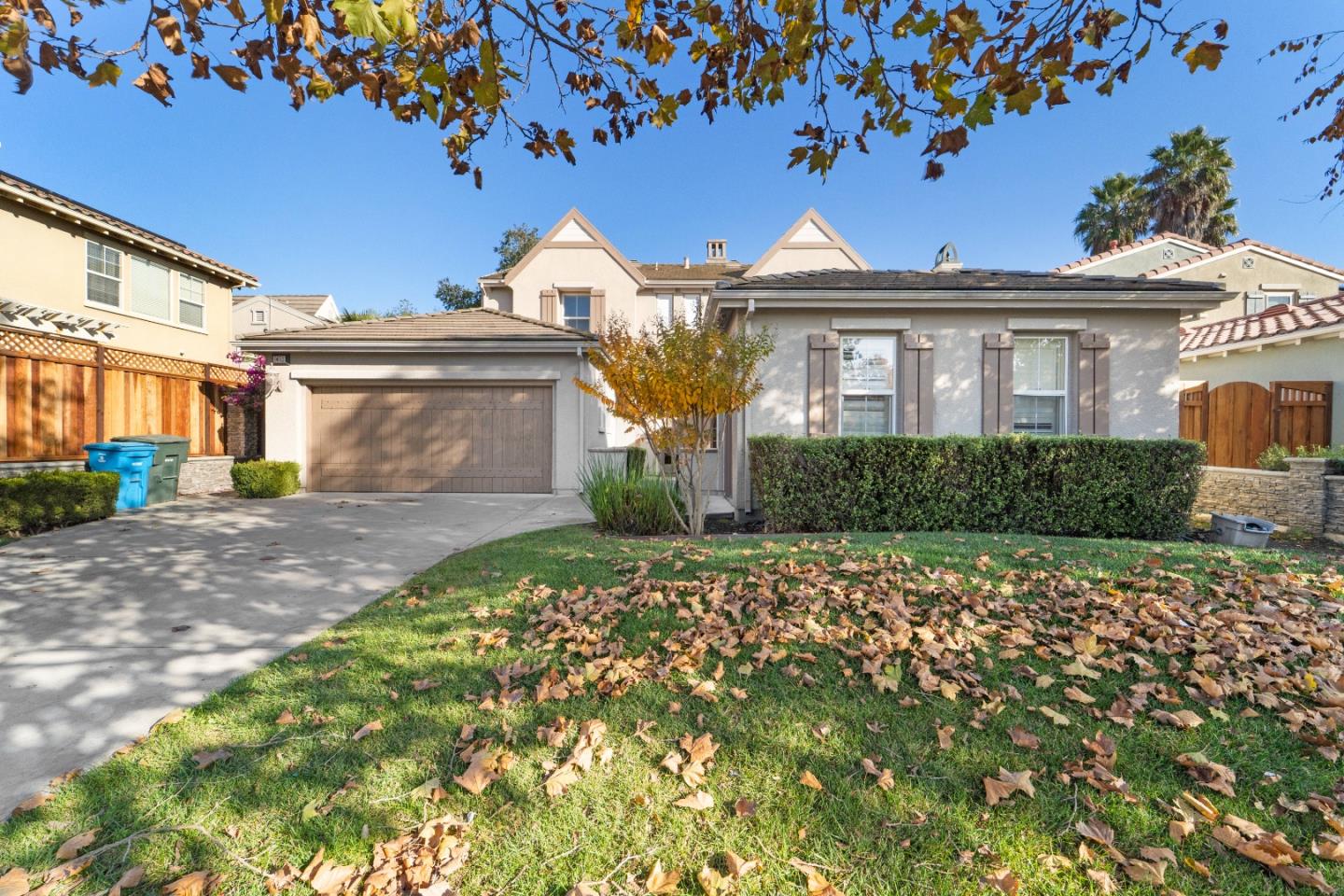 Detail Gallery Image 2 of 43 For 9652 Cooper Pl, Gilroy,  CA 95020 - 5 Beds | 3 Baths