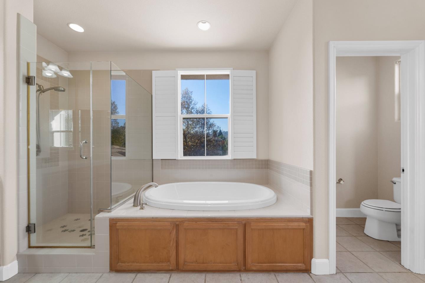 Detail Gallery Image 38 of 43 For 9652 Cooper Pl, Gilroy,  CA 95020 - 5 Beds | 3 Baths