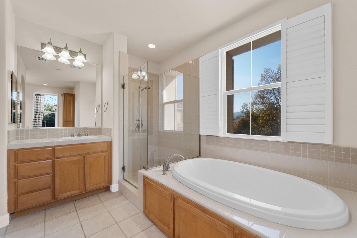 Detail Gallery Image 39 of 43 For 9652 Cooper Pl, Gilroy,  CA 95020 - 5 Beds | 3 Baths