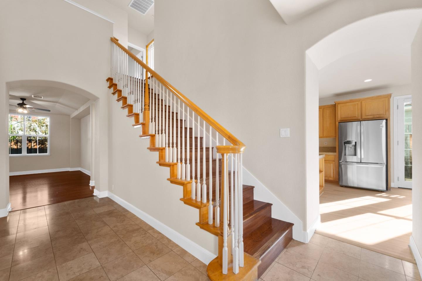 Detail Gallery Image 8 of 43 For 9652 Cooper Pl, Gilroy,  CA 95020 - 5 Beds | 3 Baths