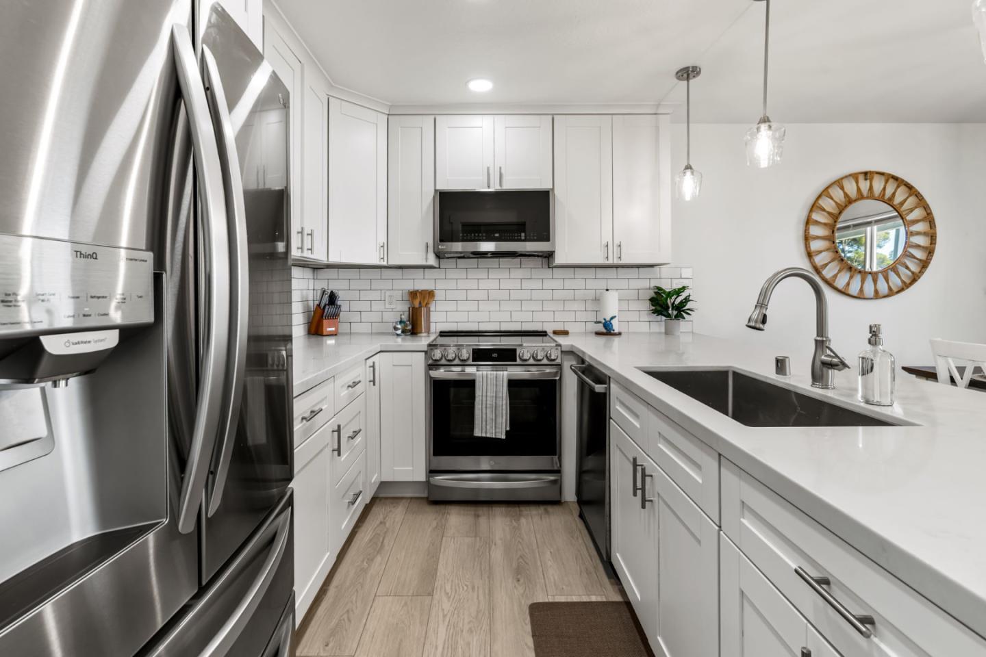 Detail Gallery Image 10 of 29 For 260 Lake Ave #1,  Santa Cruz,  CA 95062 - 2 Beds | 2 Baths