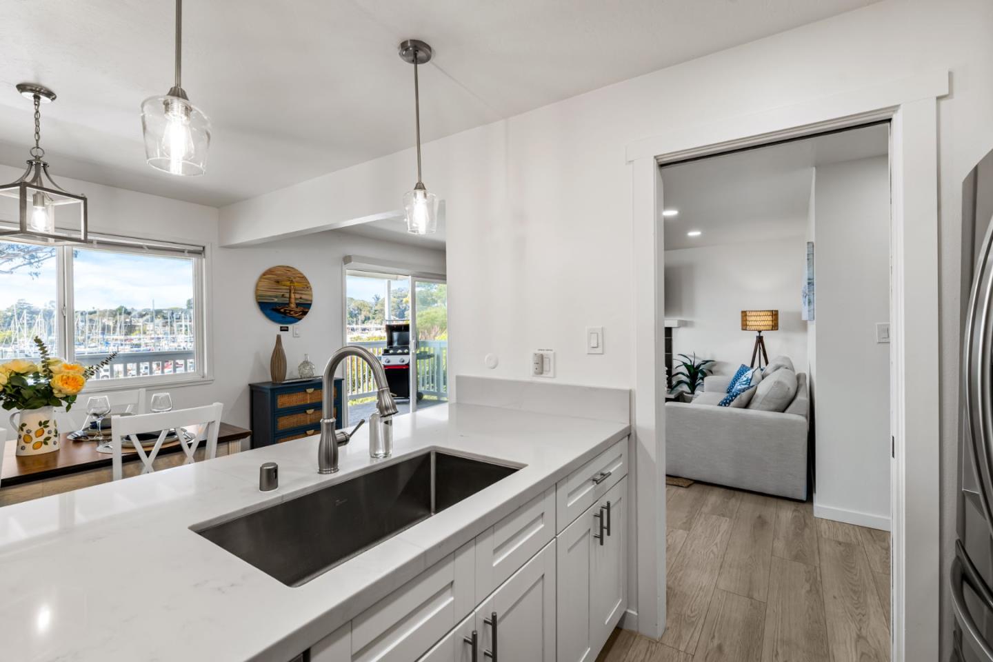 Detail Gallery Image 12 of 29 For 260 Lake Ave #1,  Santa Cruz,  CA 95062 - 2 Beds | 2 Baths