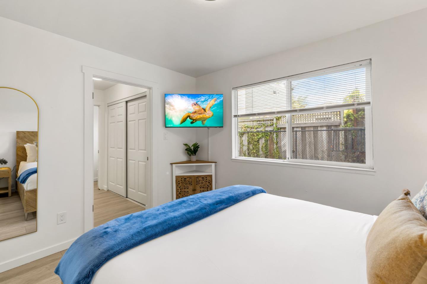 Detail Gallery Image 18 of 29 For 260 Lake Ave #1,  Santa Cruz,  CA 95062 - 2 Beds | 2 Baths