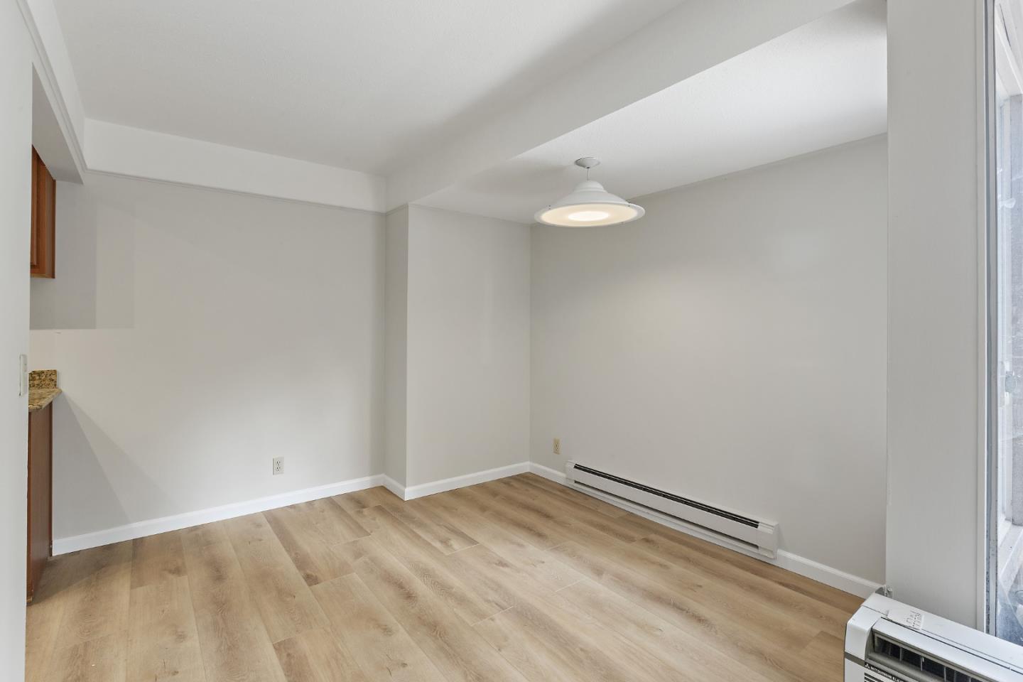 Detail Gallery Image 11 of 31 For 500 W Middlefield Rd #18,  Mountain View,  CA 94043 - 2 Beds | 2 Baths