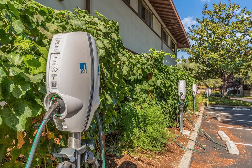 Detail Gallery Image 30 of 31 For 500 W Middlefield Rd #18,  Mountain View,  CA 94043 - 2 Beds | 2 Baths