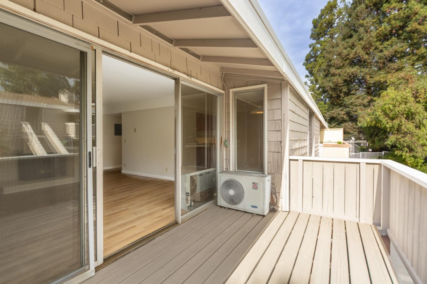 Detail Gallery Image 9 of 31 For 500 W Middlefield Rd #18,  Mountain View,  CA 94043 - 2 Beds | 2 Baths