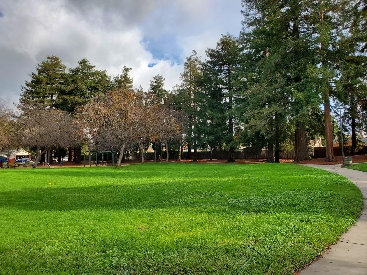 Detail Gallery Image 17 of 19 For 2015 Lakewood Dr, San Jose,  CA 95132 - 2 Beds | 1 Baths