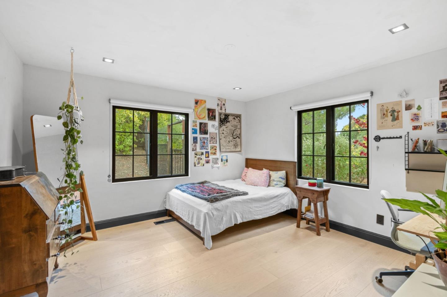 Detail Gallery Image 20 of 36 For 13321 La Paloma Rd, Los Altos Hills,  CA 94022 - 6 Beds | 3/1 Baths