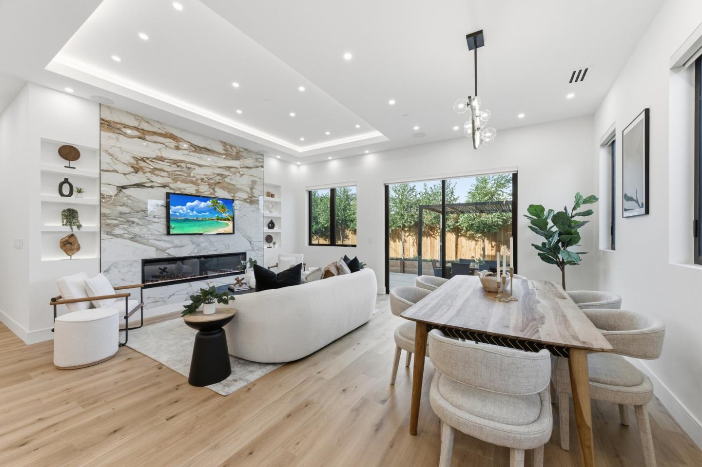 Detail Gallery Image 13 of 62 For 1007 Blair Ave, Sunnyvale,  CA 94087 - 4 Beds | 3 Baths