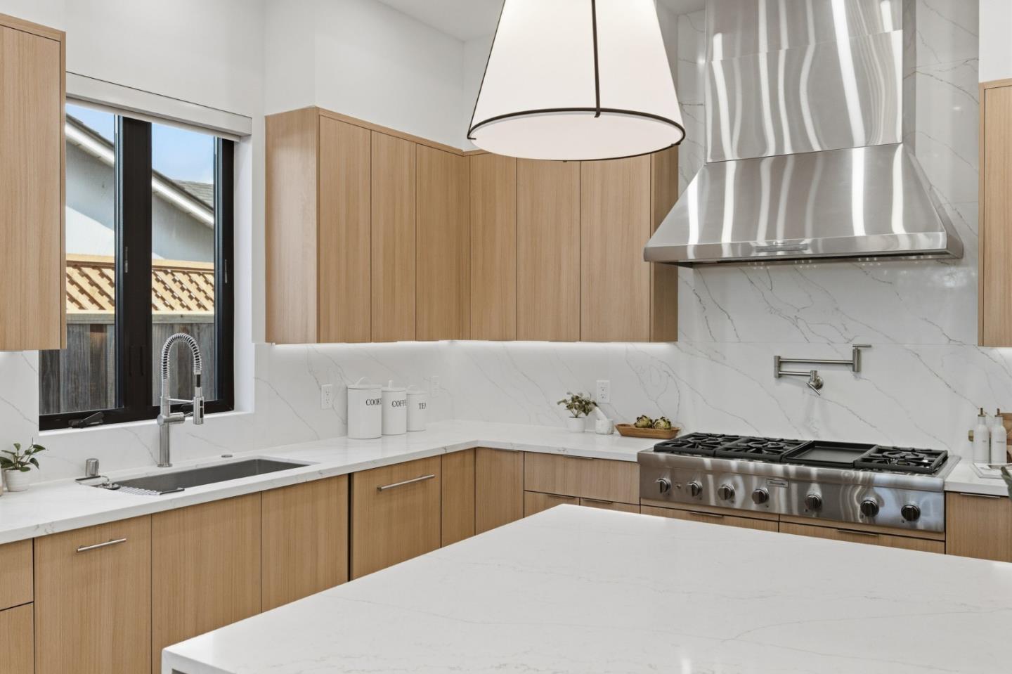 Detail Gallery Image 29 of 62 For 1007 Blair Ave, Sunnyvale,  CA 94087 - 4 Beds | 3 Baths