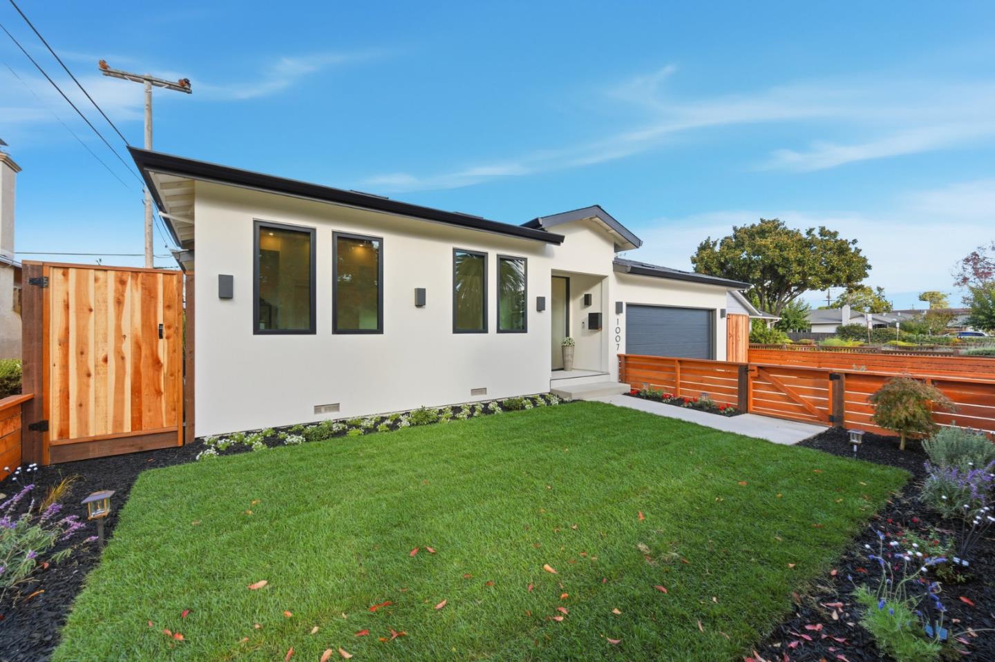 Detail Gallery Image 5 of 62 For 1007 Blair Ave, Sunnyvale,  CA 94087 - 4 Beds | 3 Baths