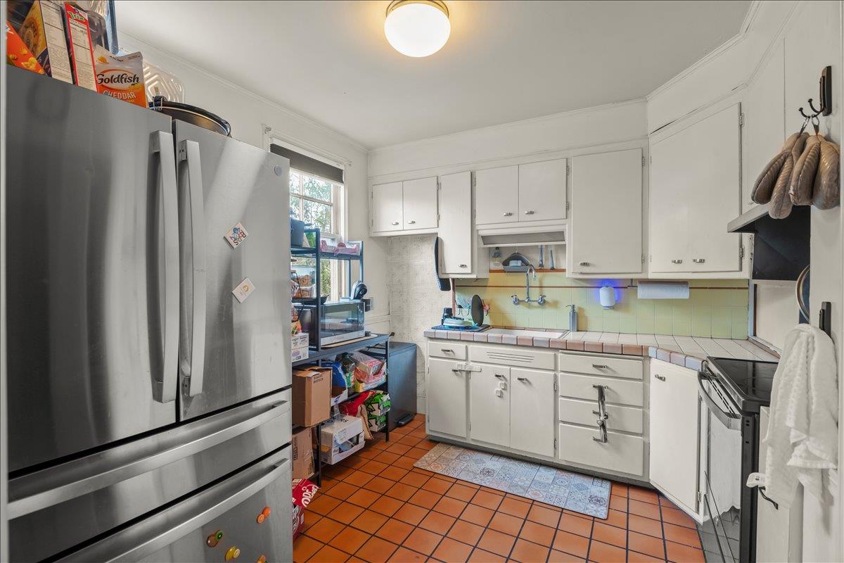 Detail Gallery Image 19 of 34 For 3719 Emerson St, Oakland,  CA 94610 - – Beds | – Baths