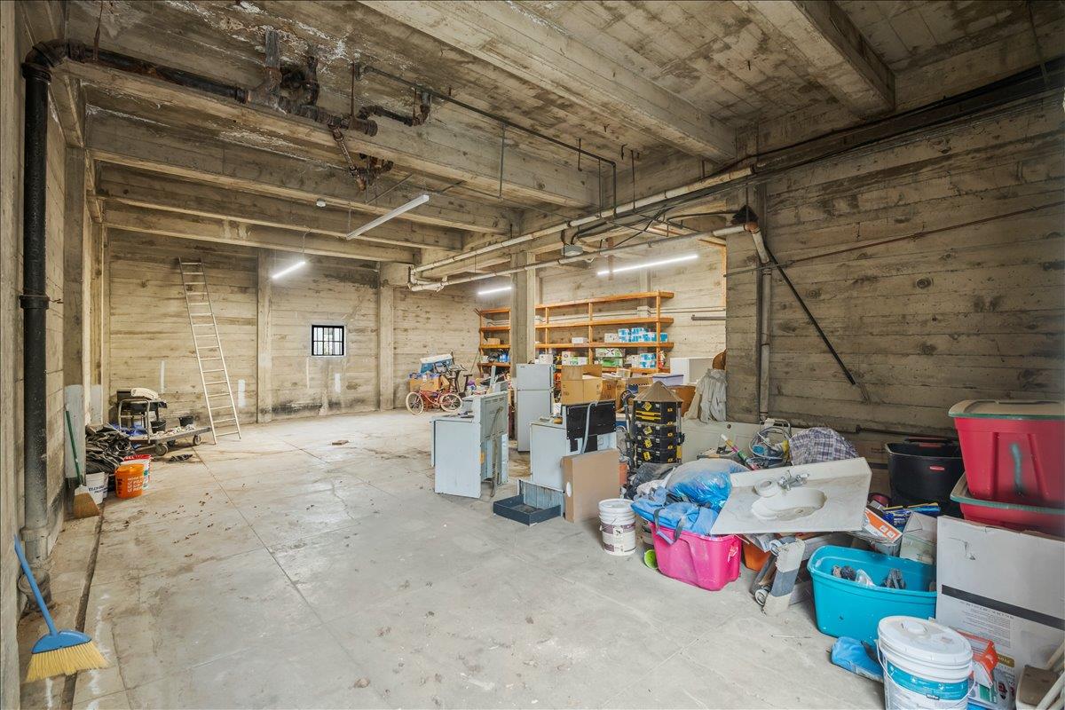 Detail Gallery Image 8 of 34 For 3719 Emerson St, Oakland,  CA 94610 - – Beds | – Baths