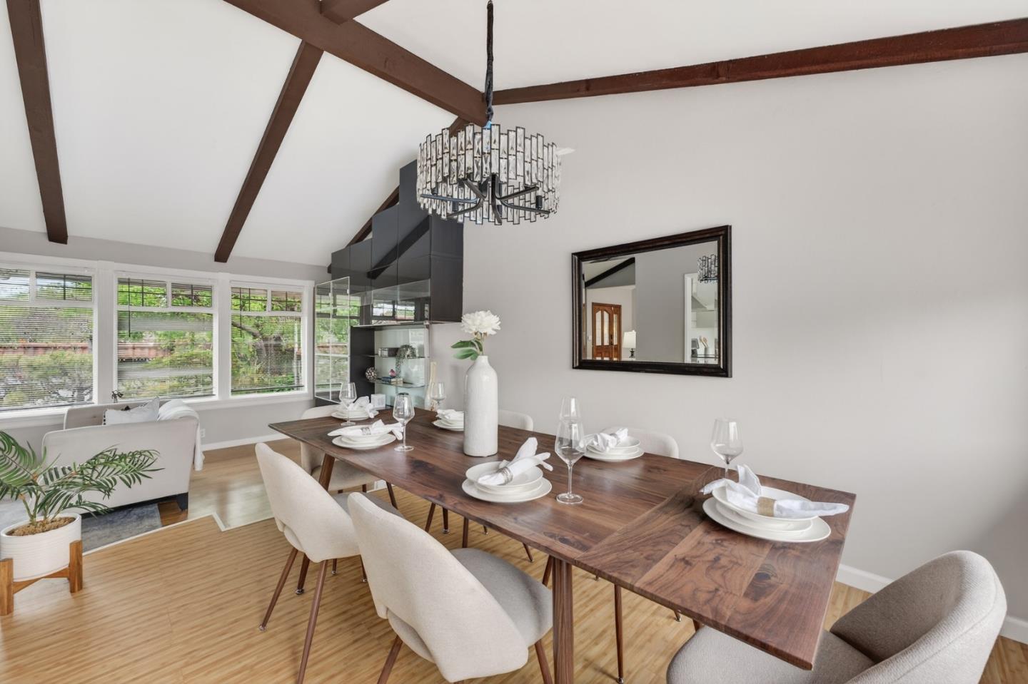 Detail Gallery Image 10 of 47 For 5342 Avenida Almendros, San Jose,  CA 95123 - 4 Beds | 3 Baths