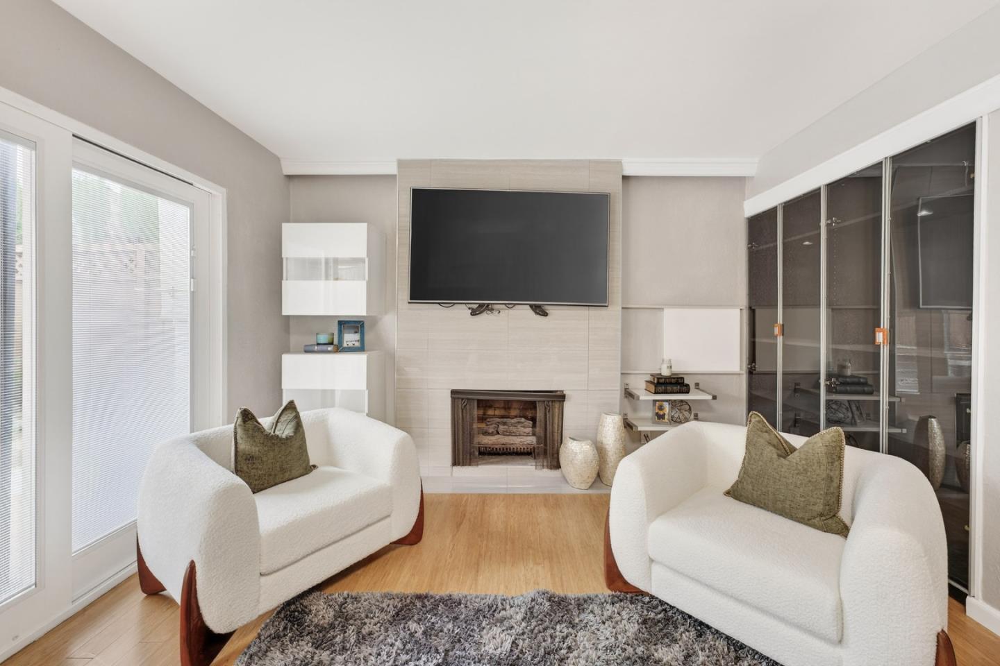 Detail Gallery Image 14 of 47 For 5342 Avenida Almendros, San Jose,  CA 95123 - 4 Beds | 3 Baths