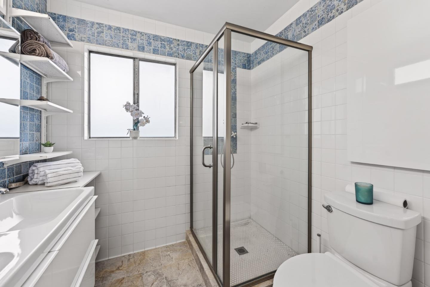 Detail Gallery Image 18 of 47 For 5342 Avenida Almendros, San Jose,  CA 95123 - 4 Beds | 3 Baths