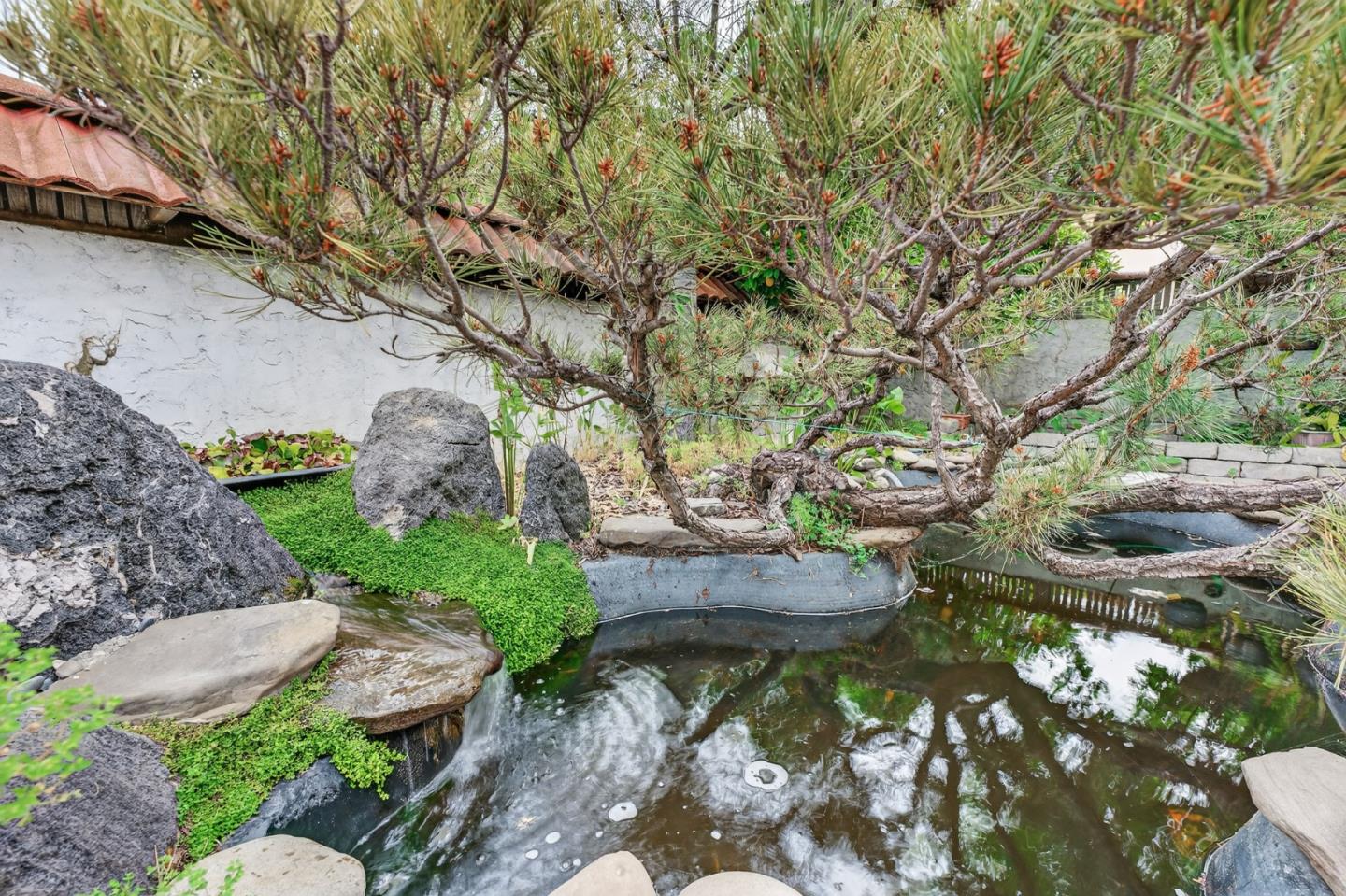 Detail Gallery Image 4 of 47 For 5342 Avenida Almendros, San Jose,  CA 95123 - 4 Beds | 3 Baths