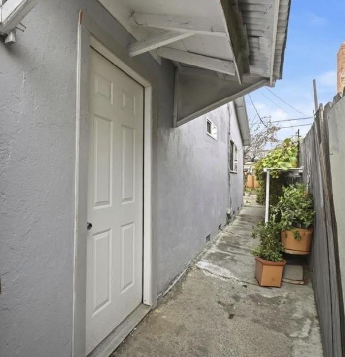 Detail Gallery Image 24 of 35 For 866 Mccreery Ave, San Jose,  CA 95116 - 5 Beds | 3 Baths