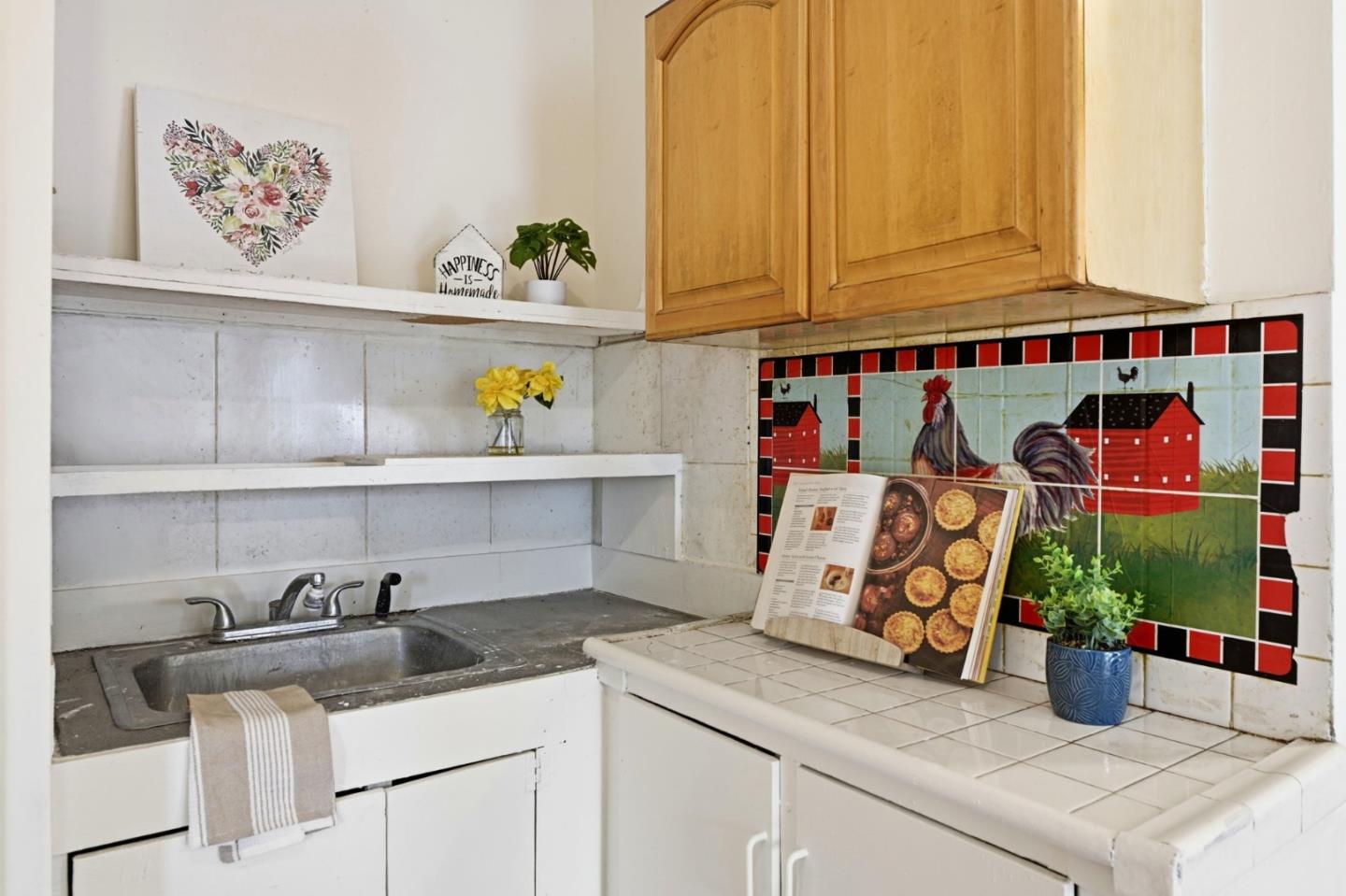 Detail Gallery Image 26 of 35 For 866 Mccreery Ave, San Jose,  CA 95116 - 5 Beds | 3 Baths