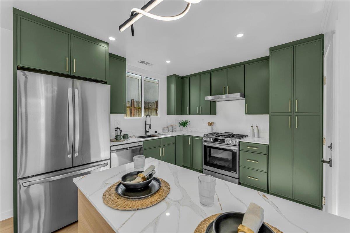 Detail Gallery Image 17 of 46 For 60 Wavecrest Dr, Daly City,  CA 94015 - 3 Beds | 2 Baths