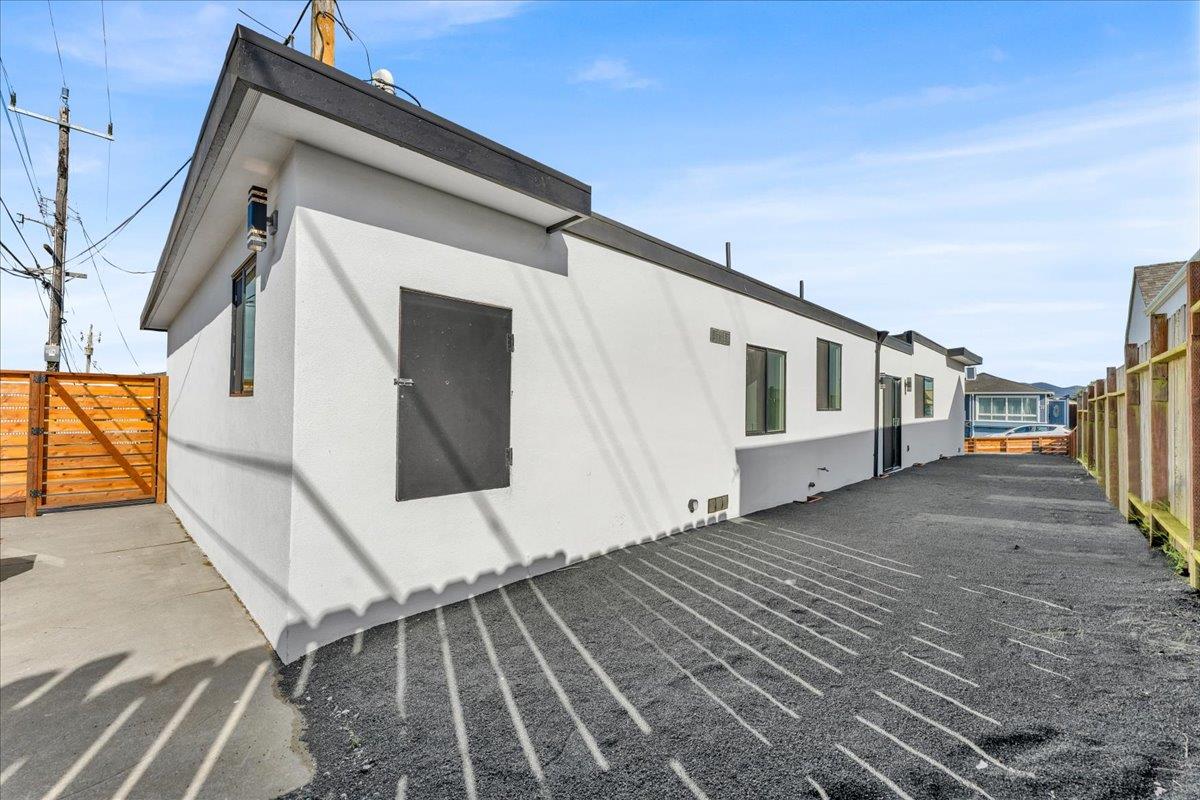 Detail Gallery Image 33 of 46 For 60 Wavecrest Dr, Daly City,  CA 94015 - 3 Beds | 2 Baths