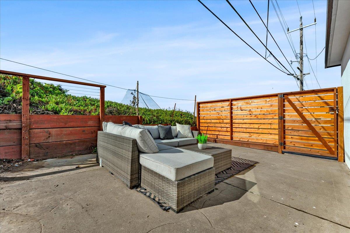 Detail Gallery Image 34 of 46 For 60 Wavecrest Dr, Daly City,  CA 94015 - 3 Beds | 2 Baths