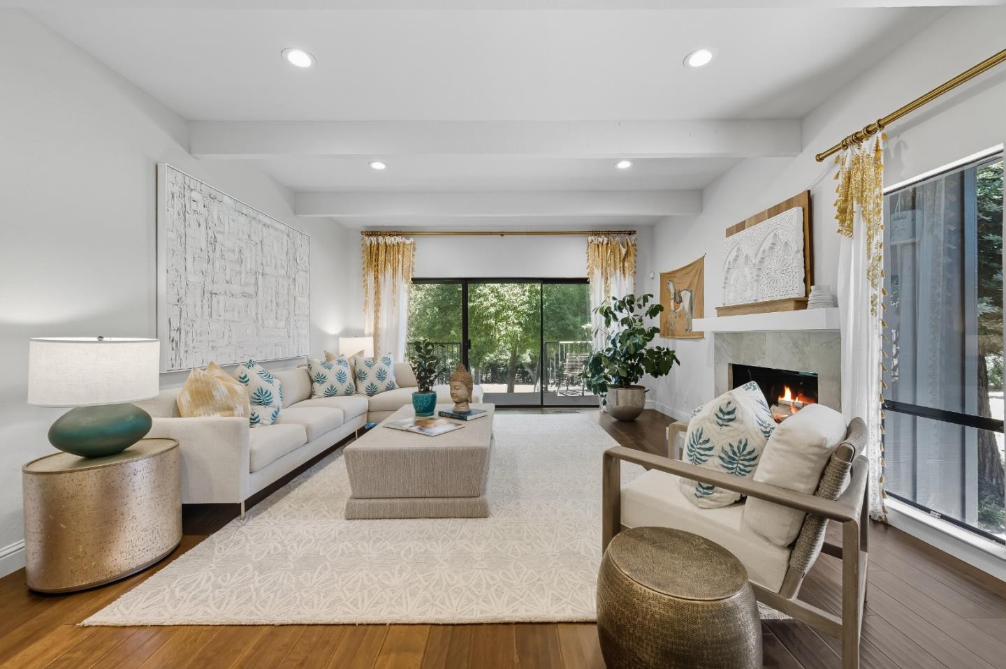 Detail Gallery Image 18 of 29 For 27464 Altamont Rd, Los Altos Hills,  CA 94022 - 4 Beds | 3/1 Baths