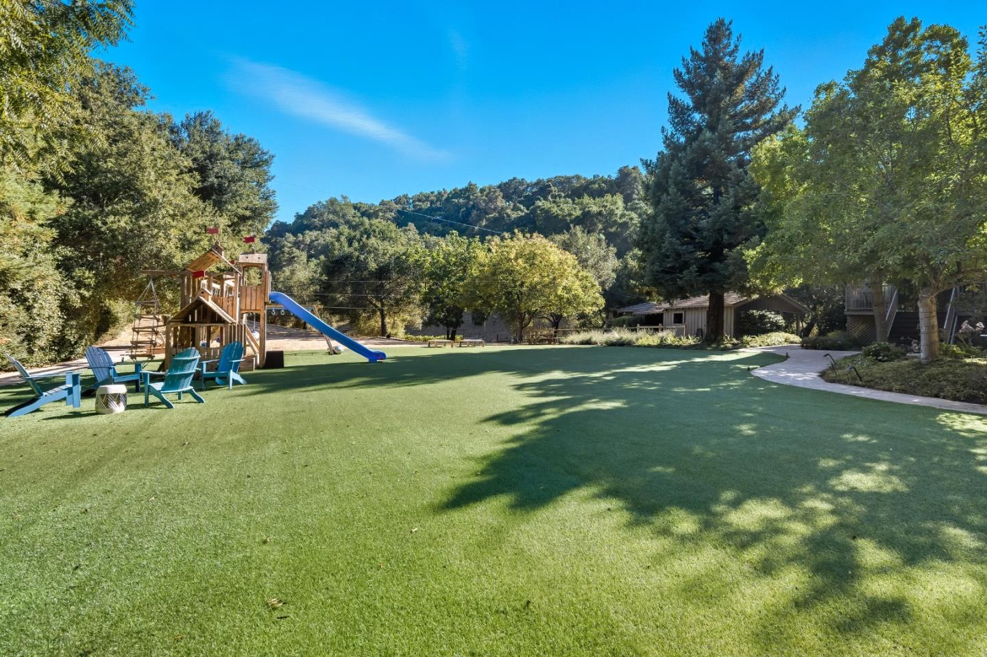 Detail Gallery Image 28 of 29 For 27464 Altamont Rd, Los Altos Hills,  CA 94022 - 4 Beds | 3/1 Baths