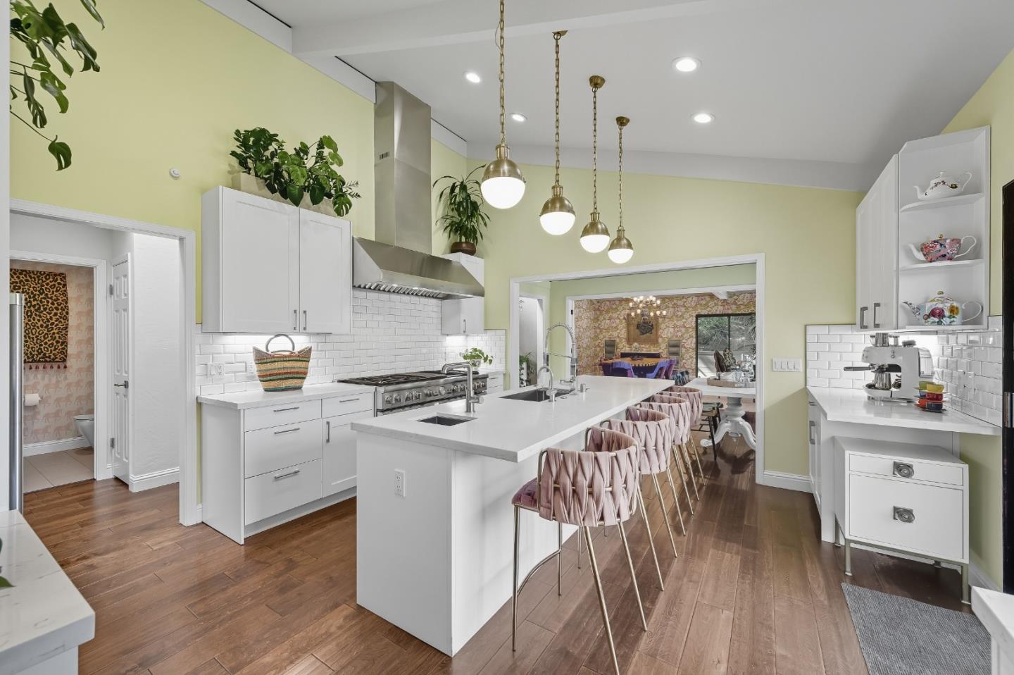 Detail Gallery Image 6 of 29 For 27464 Altamont Rd, Los Altos Hills,  CA 94022 - 4 Beds | 3/1 Baths