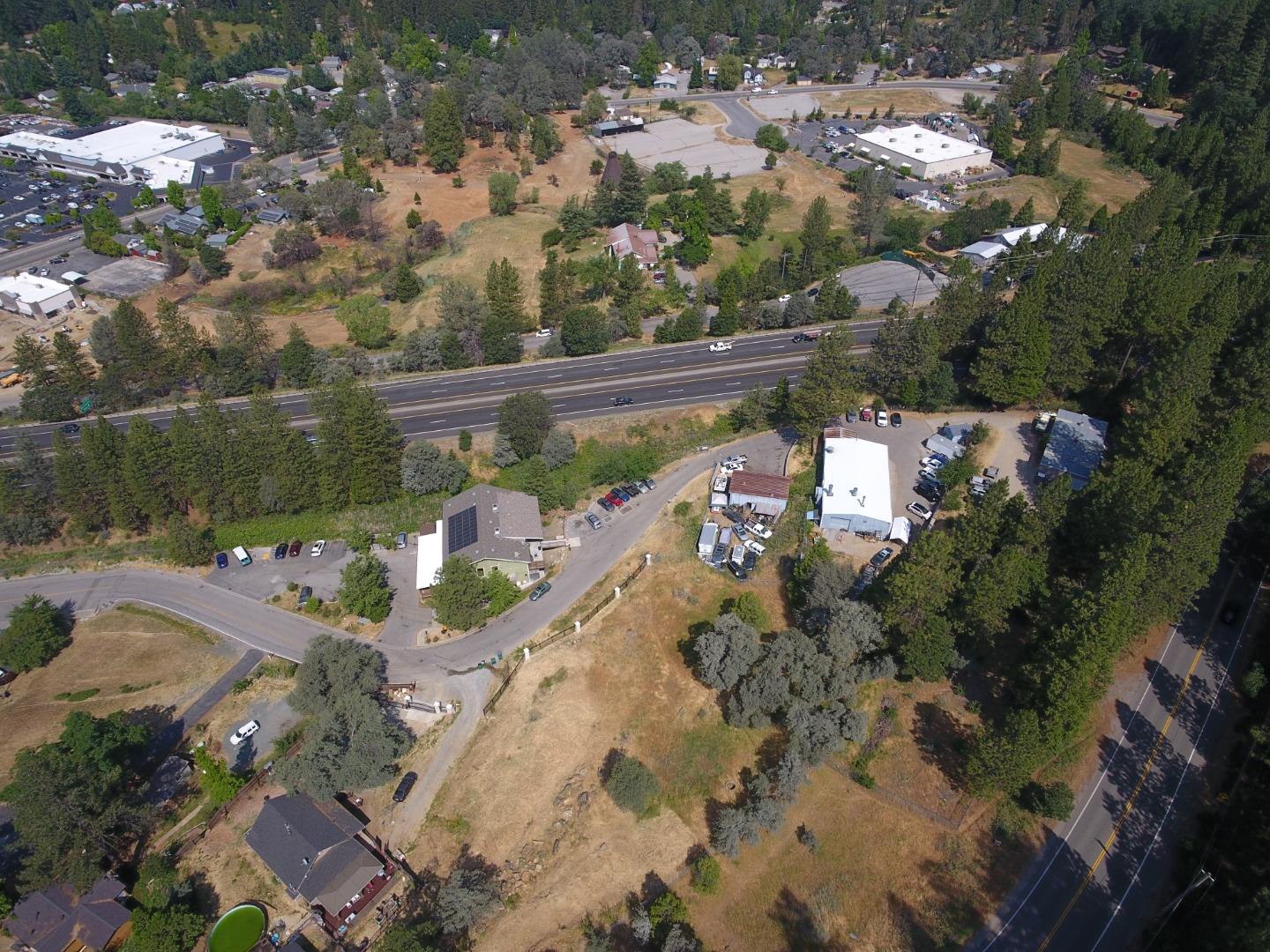 Detail Gallery Image 2 of 16 For 1317 Sutton Way, Grass Valley,  CA 95945 - – Beds | – Baths