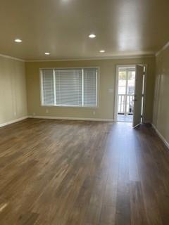 Detail Gallery Image 9 of 10 For 933 Rollins #4,  Burlingame,  CA 94010 - 2 Beds | 1 Baths