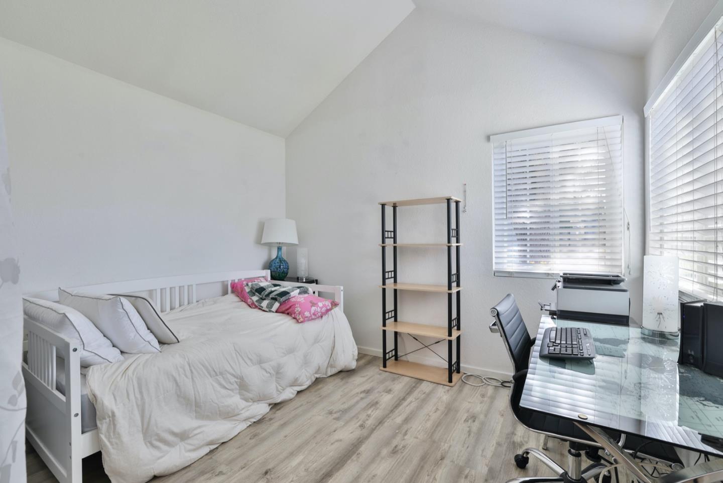 Detail Gallery Image 19 of 38 For 741 Lilly Ln, Morgan Hill,  CA 95037 - 2 Beds | 2 Baths