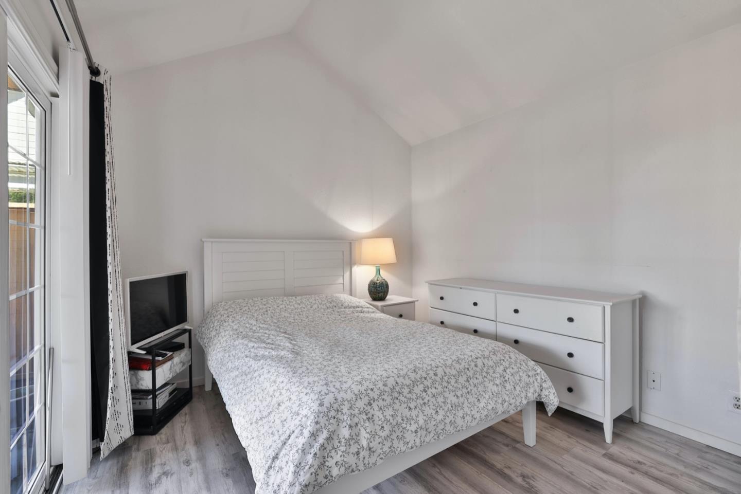 Detail Gallery Image 23 of 38 For 741 Lilly Ln, Morgan Hill,  CA 95037 - 2 Beds | 2 Baths