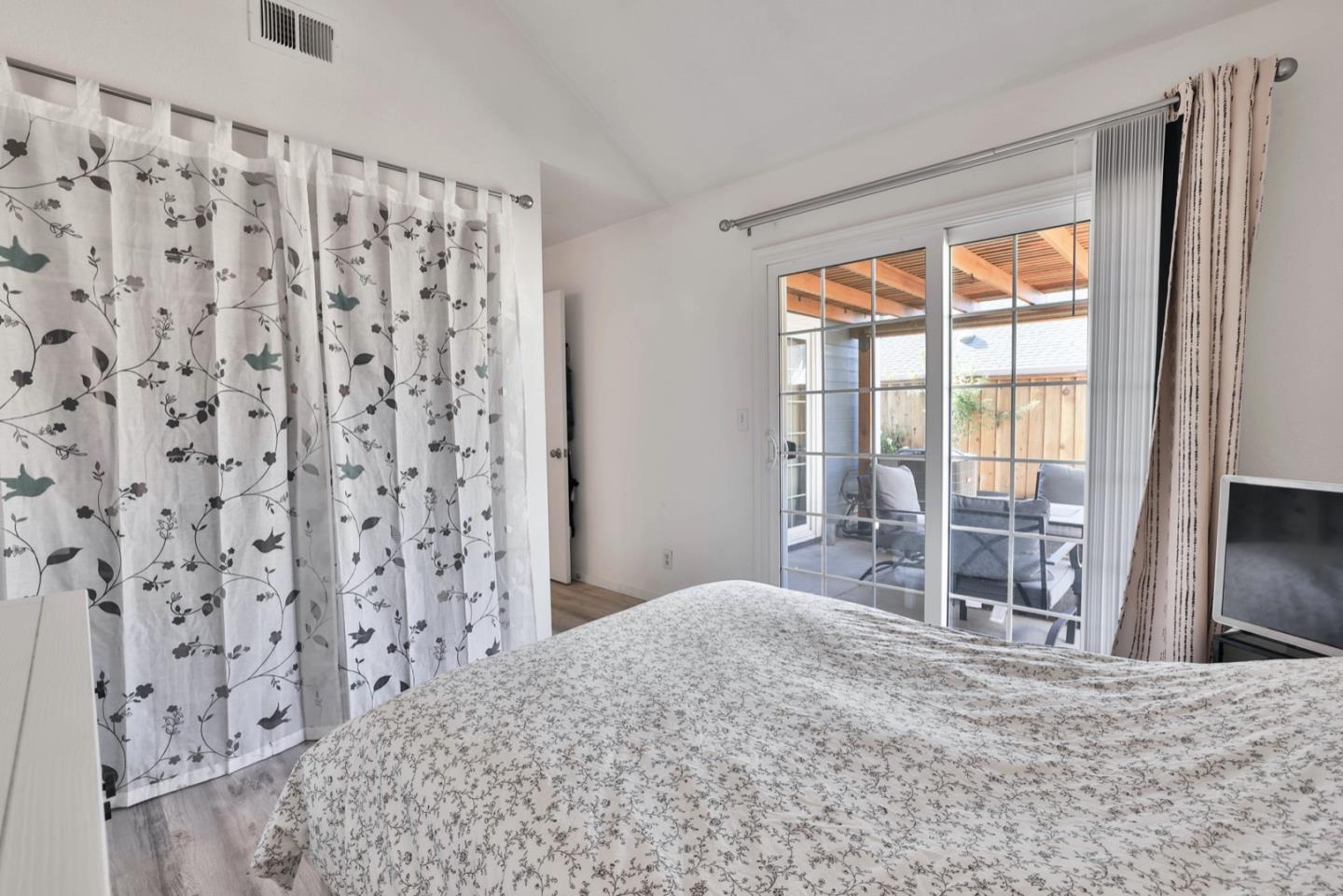 Detail Gallery Image 24 of 38 For 741 Lilly Ln, Morgan Hill,  CA 95037 - 2 Beds | 2 Baths