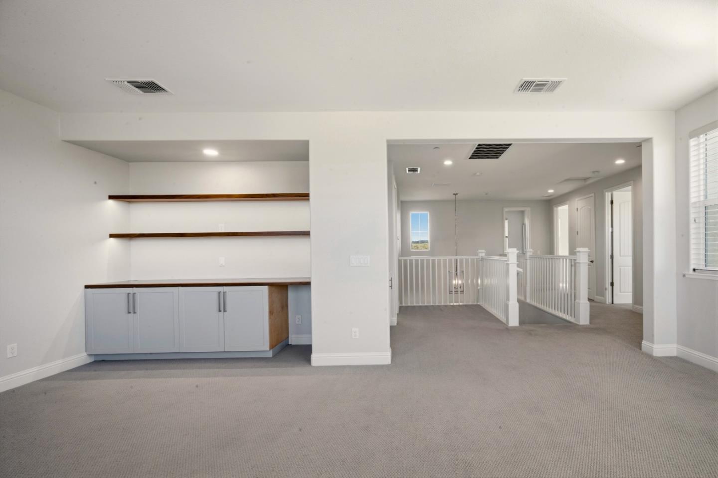 Detail Gallery Image 24 of 32 For 2947 Abrams Dr, Marina,  CA 93933 - 4 Beds | 2/1 Baths