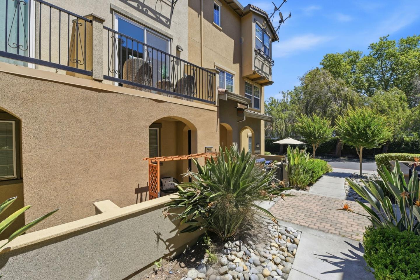 Photo #4: ML82027968 Listing: Photo #4