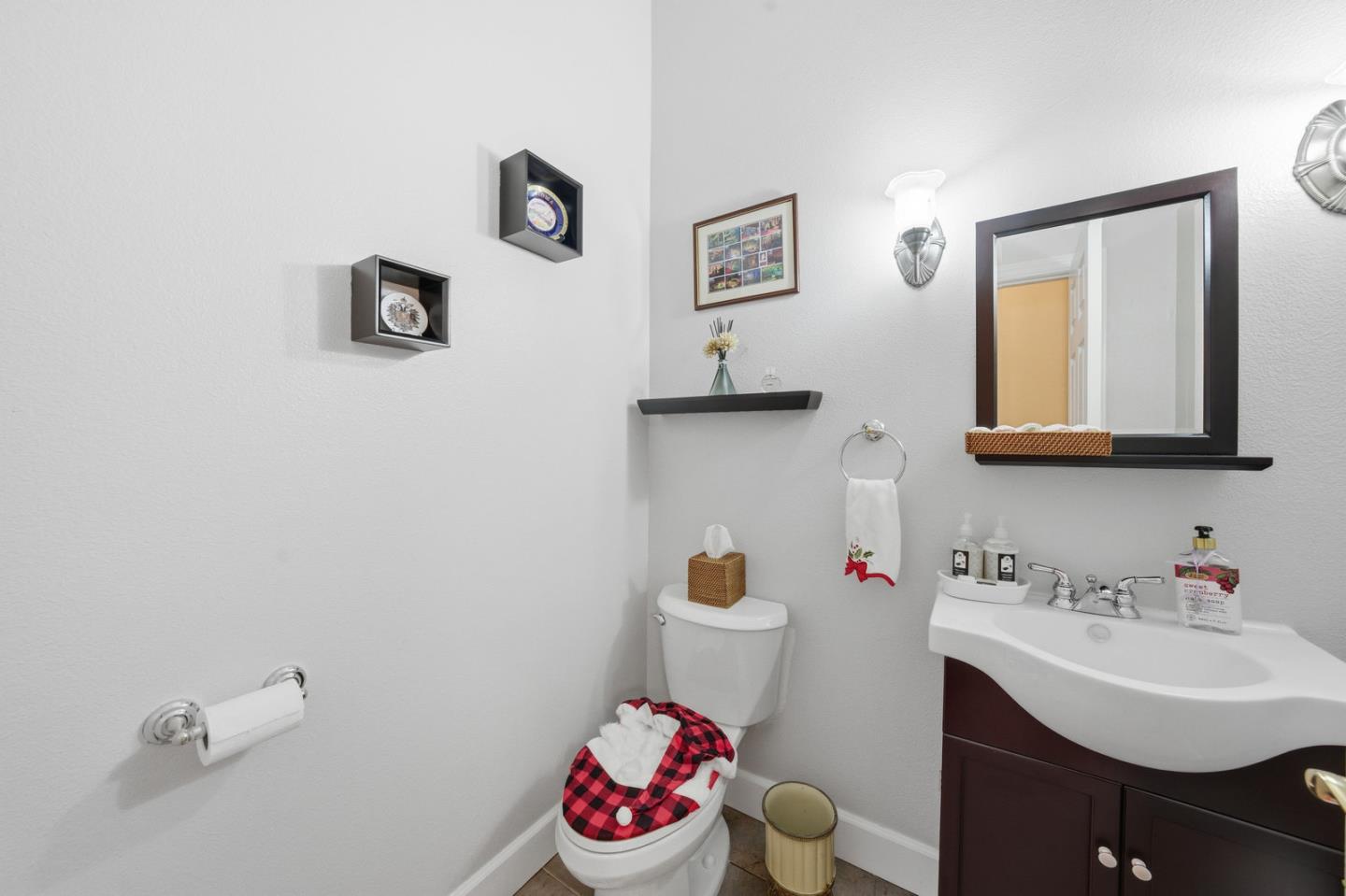 Detail Gallery Image 21 of 34 For 2000 Wellington Dr, Milpitas,  CA 95035 - 4 Beds | 3 Baths