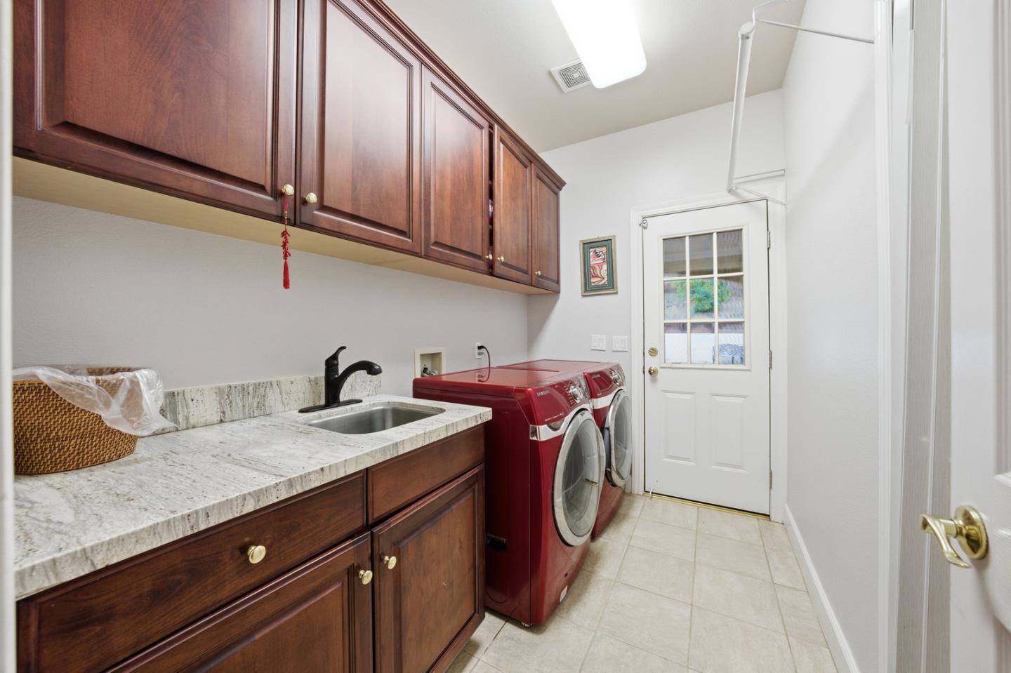 Detail Gallery Image 26 of 34 For 2000 Wellington Dr, Milpitas,  CA 95035 - 4 Beds | 3 Baths