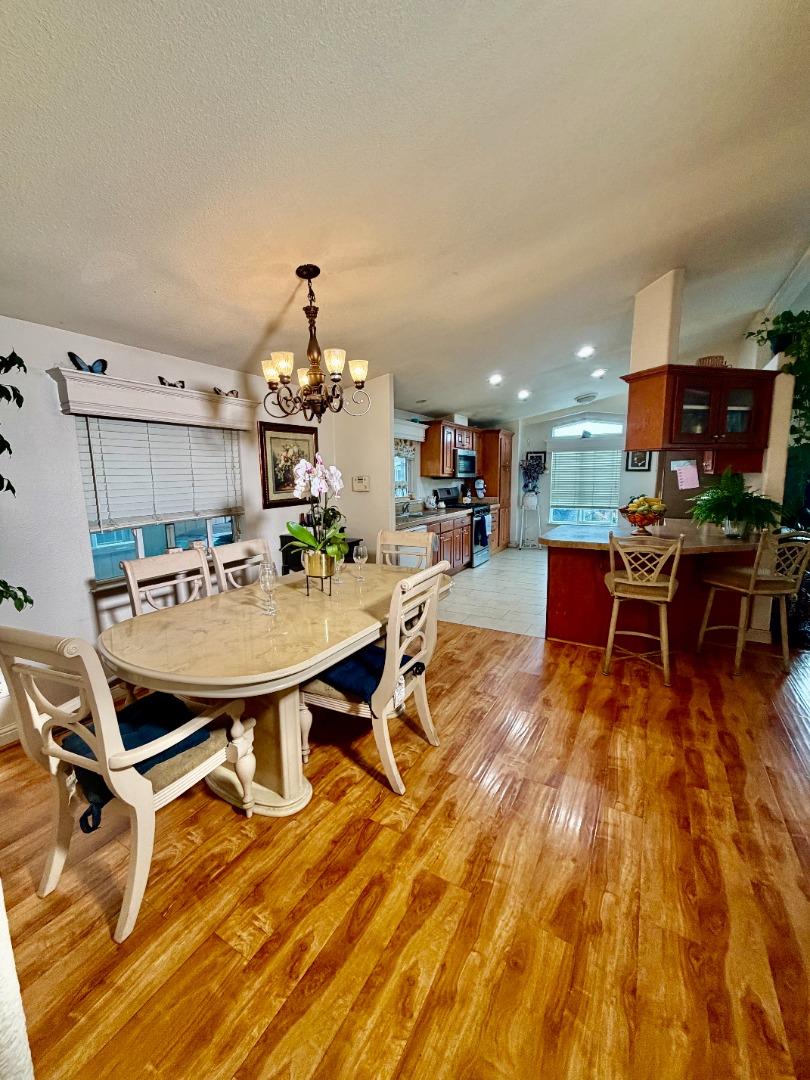 Detail Gallery Image 5 of 10 For 165 Blossom Hill  #268 Rd #268,  San Jose,  CA 95123 - 3 Beds | 2 Baths