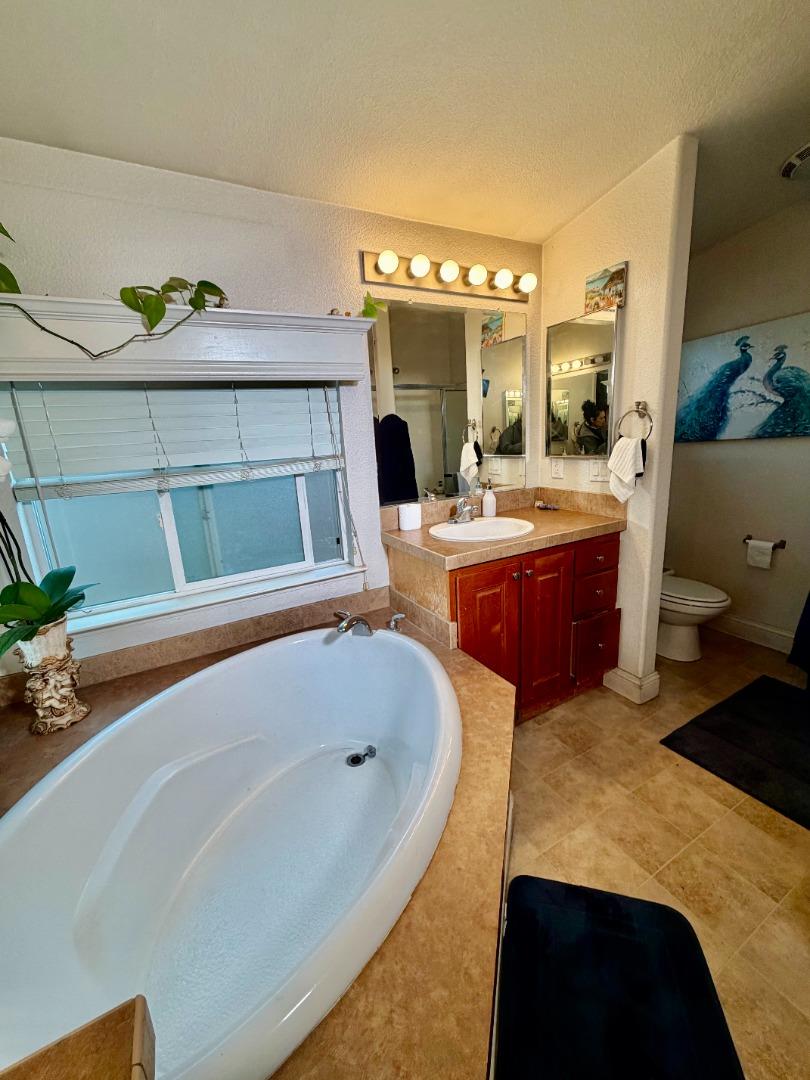 Detail Gallery Image 8 of 10 For 165 Blossom Hill  #268 Rd #268,  San Jose,  CA 95123 - 3 Beds | 2 Baths