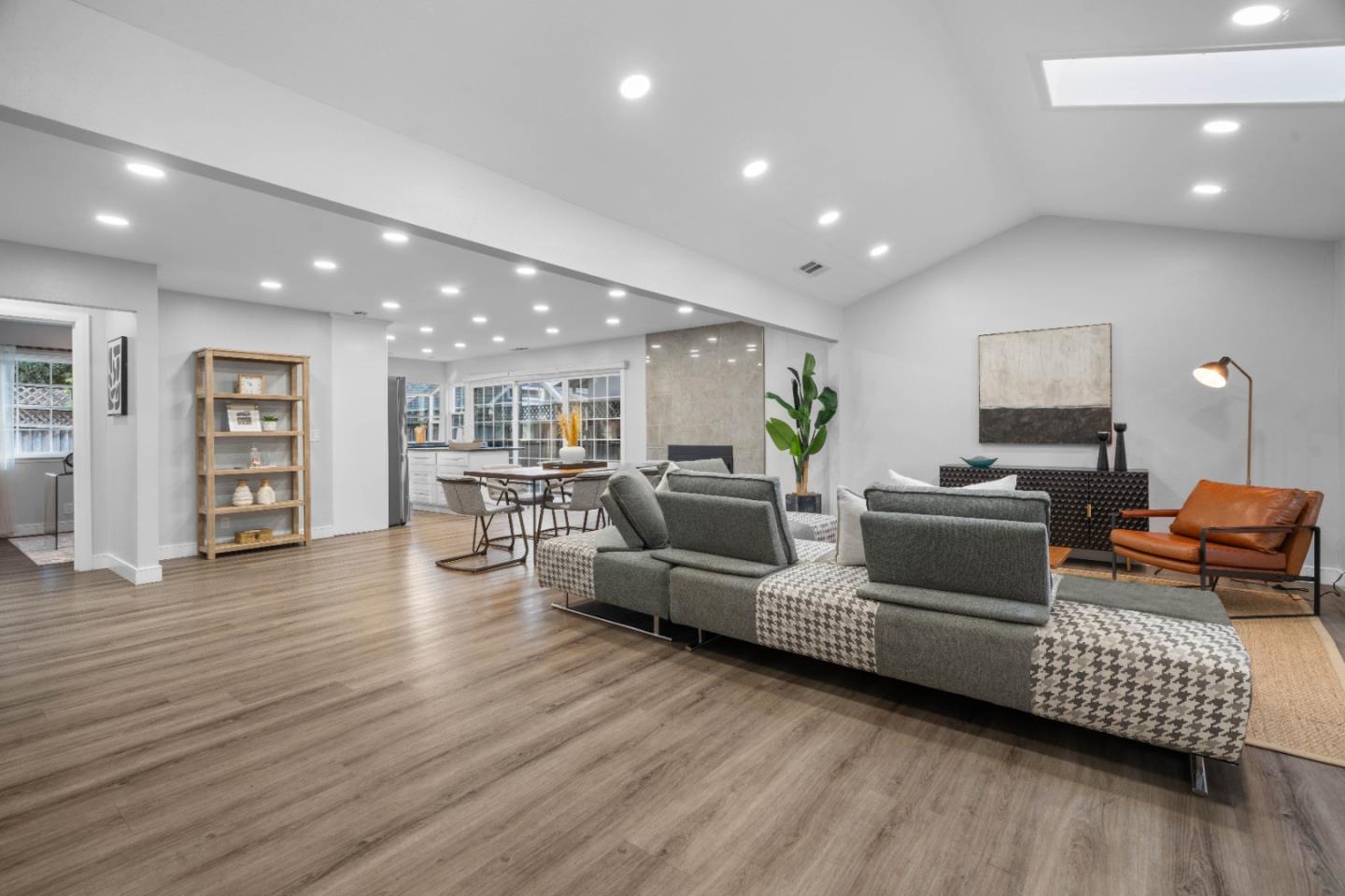 Detail Gallery Image 17 of 50 For 326 Springpark Cir, San Jose,  CA 95136 - 4 Beds | 2 Baths