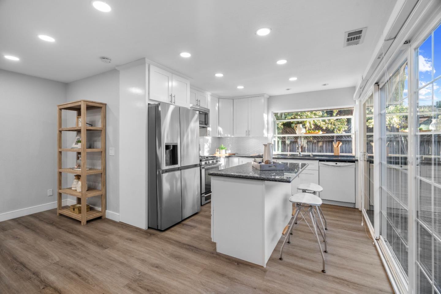 Detail Gallery Image 22 of 50 For 326 Springpark Cir, San Jose,  CA 95136 - 4 Beds | 2 Baths