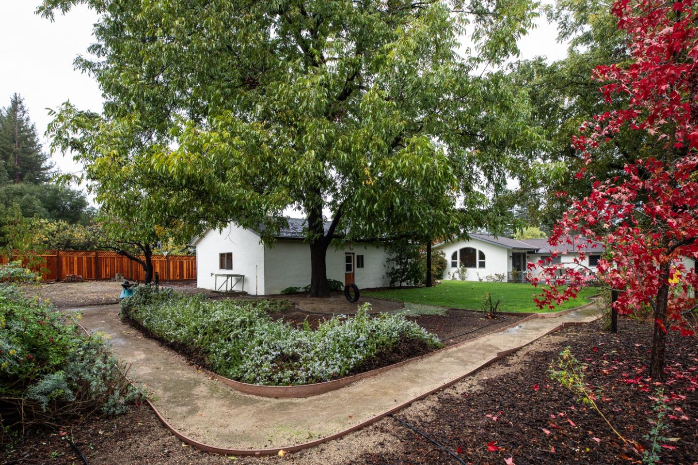 Detail Gallery Image 22 of 27 For 1264 Richardson Ave, Los Altos,  CA 94024 - 4 Beds | 2/1 Baths